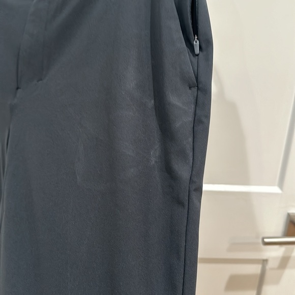 (6320) LULULEMON Commission Pant Slim 30"L *Warpstreme Sz 36W in NAVY *SOME WEAR - Picture 7 of 10